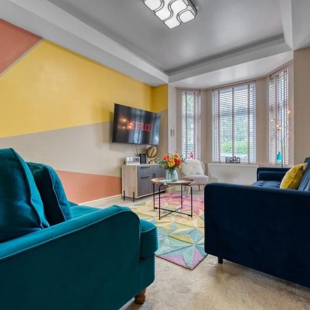 4 Bedroom, 6 Beds, 3 Bathrooms, Near Nec & Birmingham Airport, Business, Contractor And Family Friendly, Free Wi-Fi, Free Parking Coventry Esterno foto