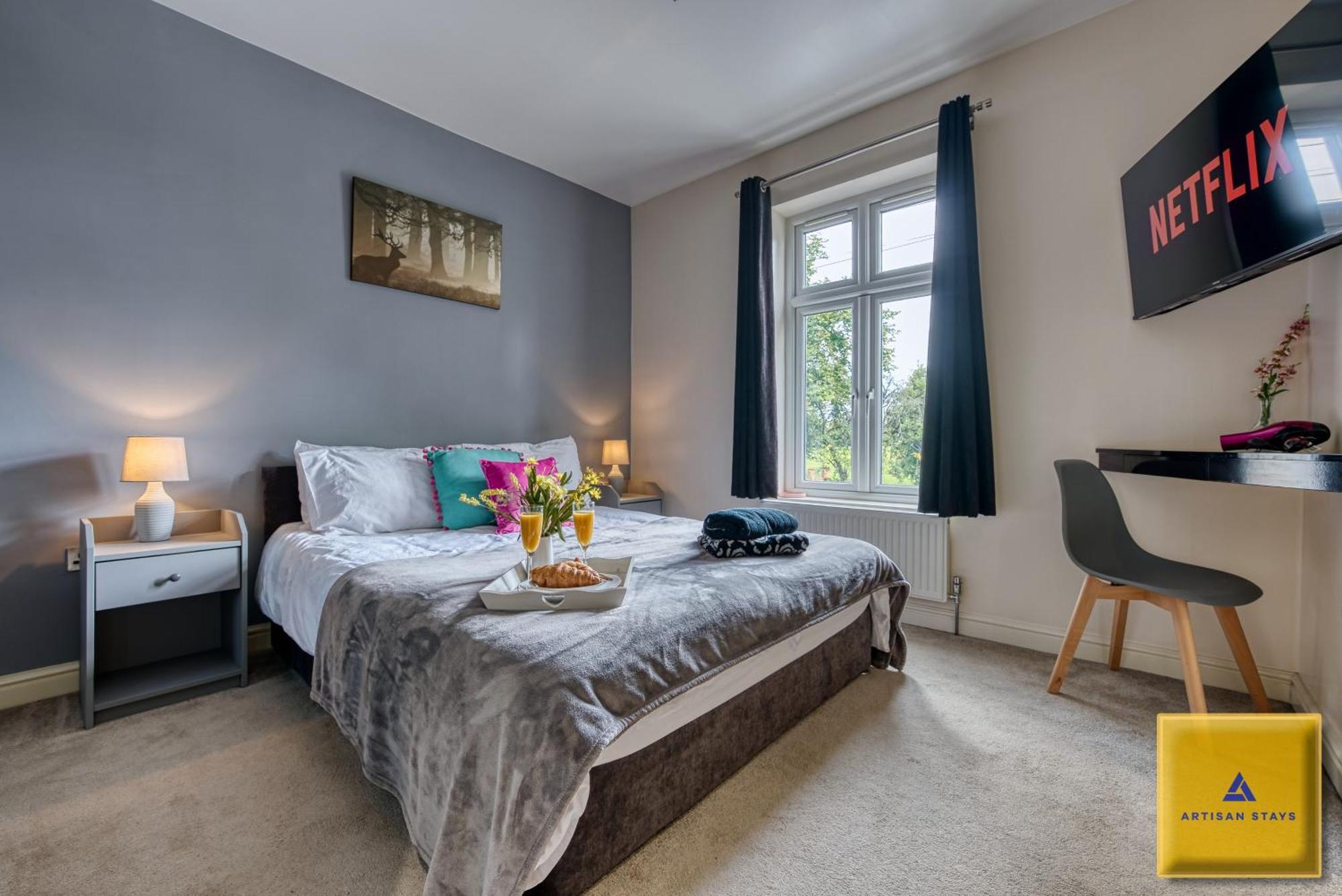 4 Bedroom, 6 Beds, 3 Bathrooms, Near Nec & Birmingham Airport, Business, Contractor And Family Friendly, Free Wi-Fi, Free Parking Coventry Esterno foto